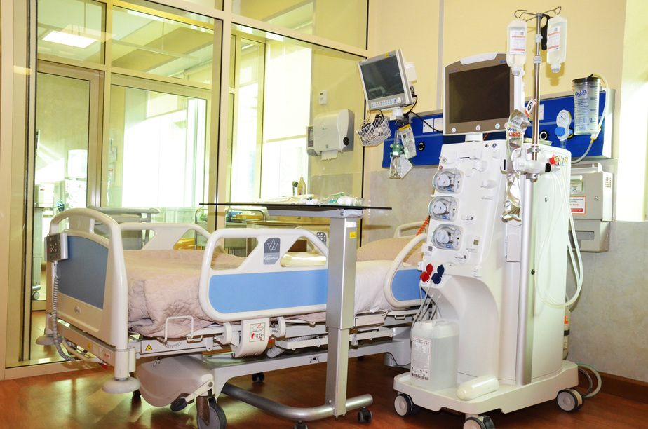 Dialysis facility