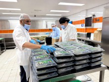 Distribution of Iftar Meal Packages by Iranian Hospital Dubai under the Directive of Dr. Taher Doroudi in Honor of the UAE’s Noble Ramadan Tradition