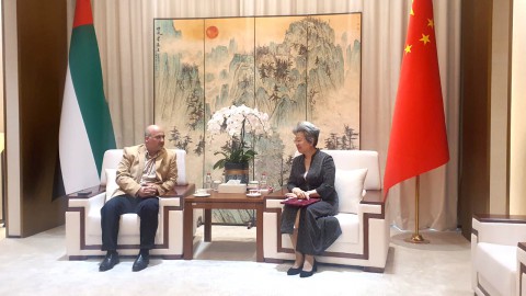 Dr. Taher Doroudi, Chairman of Iranian Hospital Dubai, Meets with  H.E. Ou Boqian, Consul General of the People’s Republic of China in Dubai,  to Strengthen Healthcare Cooperation